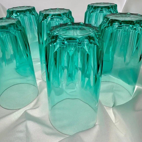 Set of 6 Vintage Green Luminarc Glasses Holiday Christmas Barware Entertaining - Picture 10 of 17